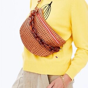 NWOT Clare V shortie strap tortoise